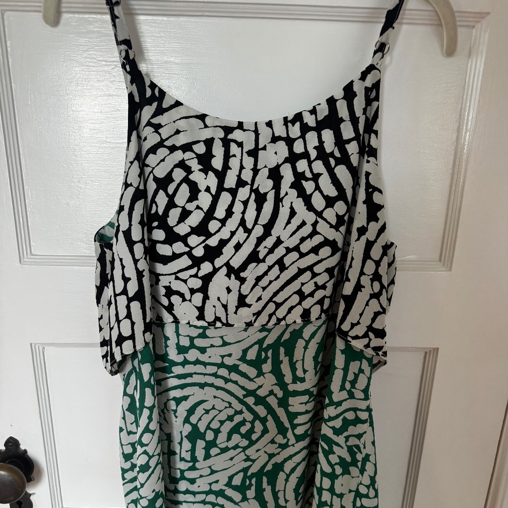 CAbi hobnob cami two layer flow top